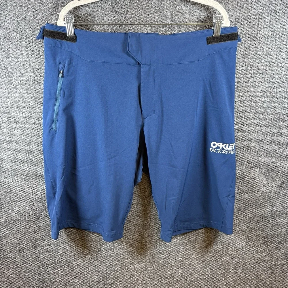 OAKLEYS Factory Pilot Blue Men's Shorts Size 36 Regular Fit Adjustable Straps - Picture 1 of 12